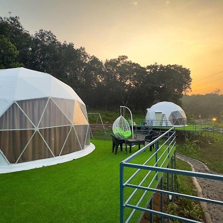 Hotel Wildglamps Athirappilly Exterior foto